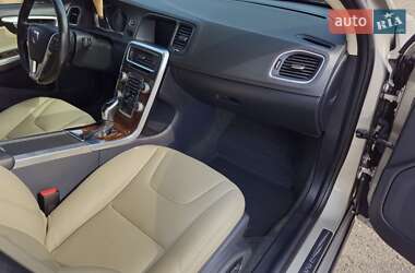 Седан Volvo S60 2016 в 