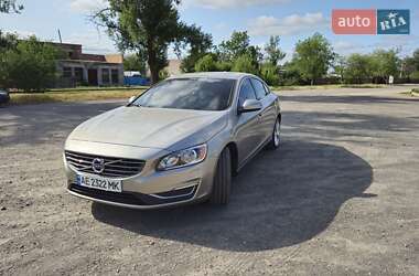 Седан Volvo S60 2016 в 