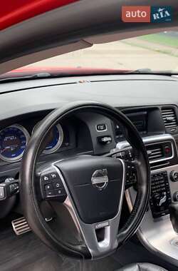 Седан Volvo S60 2012 в 