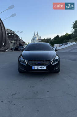 Седан Volvo S60 2010 в 