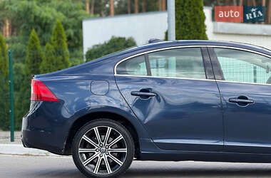 Седан Volvo S60 2014 в 