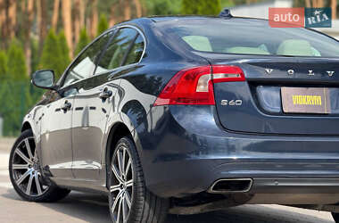 Седан Volvo S60 2014 в 