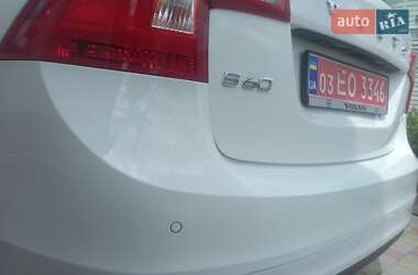 Седан Volvo S60 2015 в 