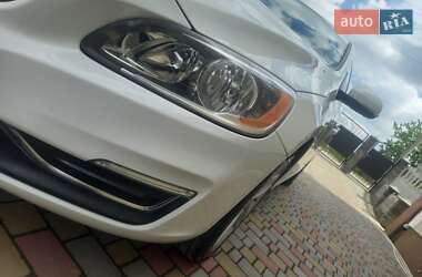 Седан Volvo S60 2015 в 
