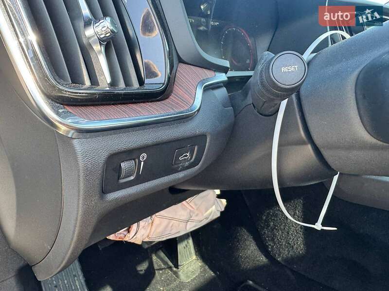 Седан Volvo S60 2021 в Львове фото 14 Седан Volvo S60 2021 в Львове