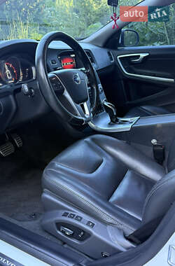 Седан Volvo S60 2017 в 