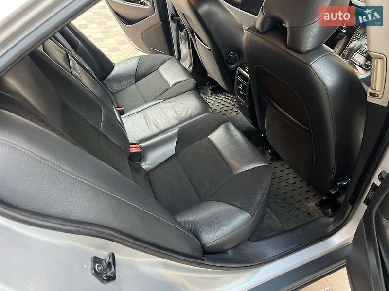 Седан Volvo S60 2006 в Измаиле