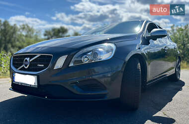 Седан Volvo S60 2011 в 