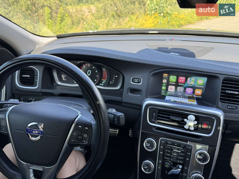 Седан Volvo S60 2011 в Киеве