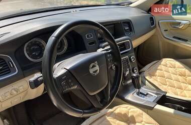 Седан Volvo S60 2011 в 