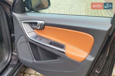 Седан Volvo S60 2012 в 
