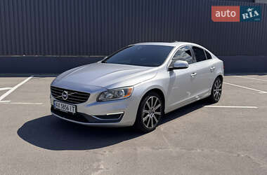 Седан Volvo S60 2014 в 