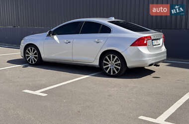 Седан Volvo S60 2014 в 
