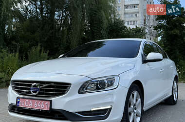 Седан Volvo S60 2017 в 