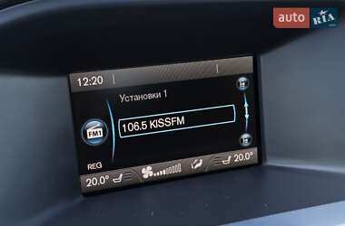 Седан Volvo S60 2015 в 