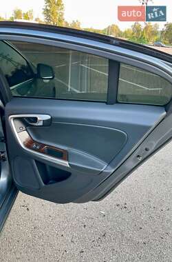 Седан Volvo S60 2016 в 