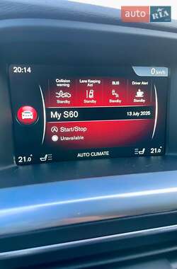 Седан Volvo S60 2016 в 