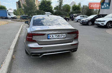 Седан Volvo S60 2020 в 