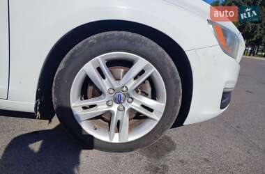 Седан Volvo S60 2015 в 