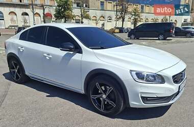 Седан Volvo S60 2017 в 