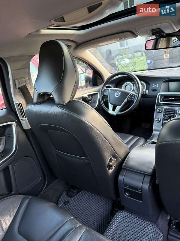 Седан Volvo S60 2011 в Старокостянтинові