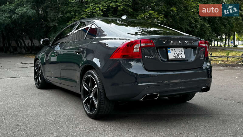 Седан Volvo S60 2014 в Києві