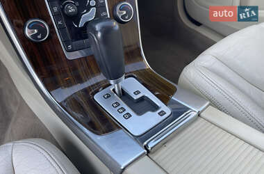 Седан Volvo S60 2011 в 