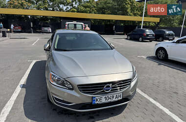 Седан Volvo S60 2014 в 