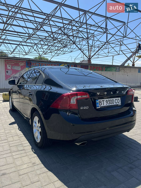 Седан Volvo S60 2011 в Николаеве