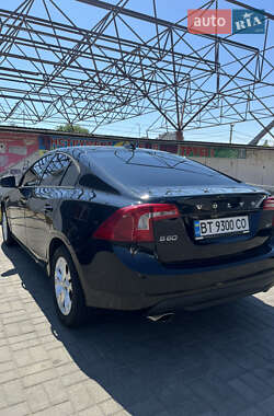 Седан Volvo S60 2011 в 