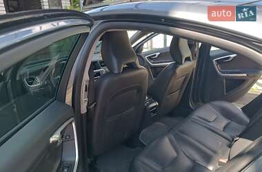 Седан Volvo S60 2017 в 