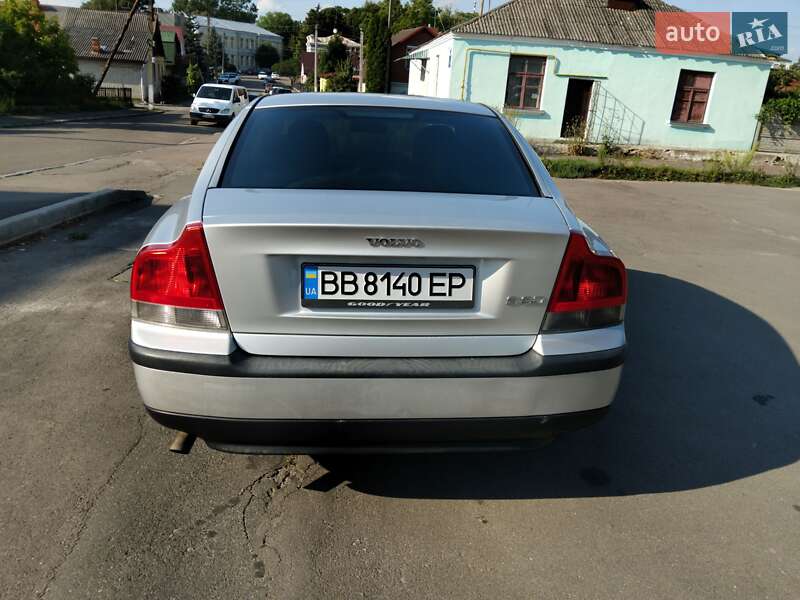 Седан Volvo S60 2001 в Володимирі