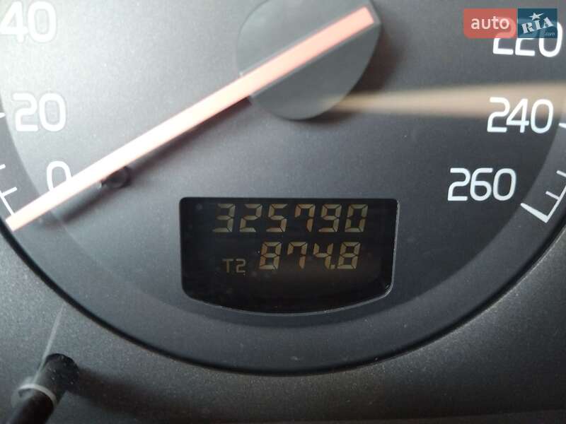 Седан Volvo S60 2001 в Володимирі