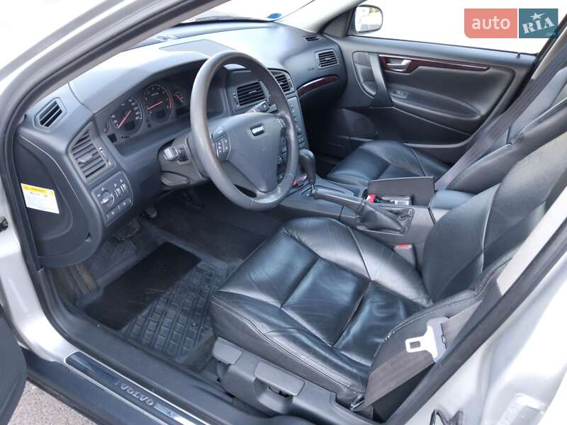Седан Volvo S60 2001 в Володимирі