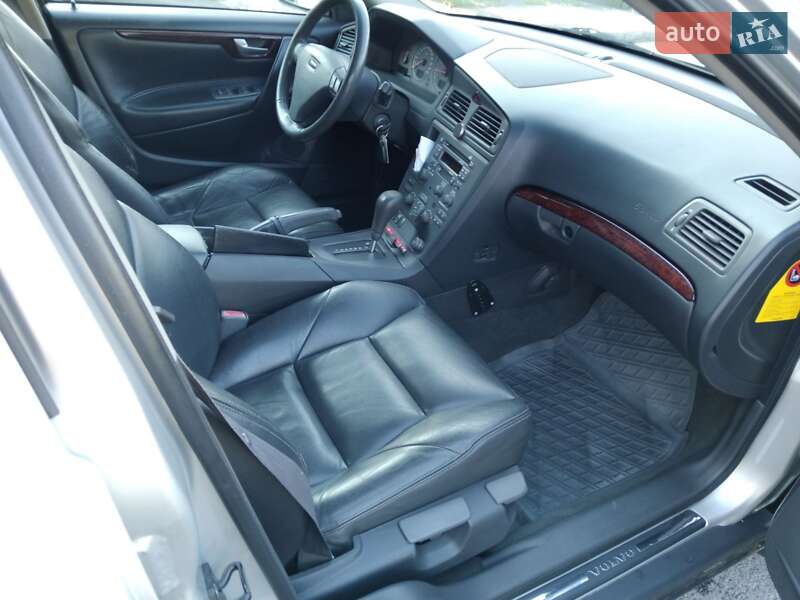 Седан Volvo S60 2001 в Володимирі