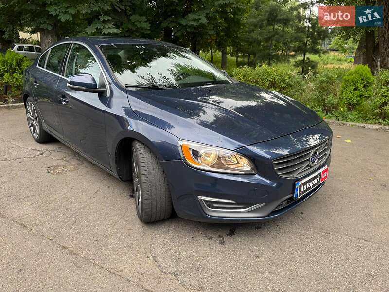 Седан Volvo S60 2014 в Киеве