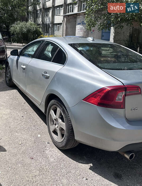 Седан Volvo S60 2012 в Днепре