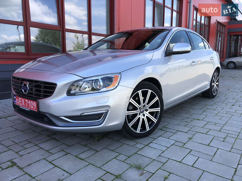 Седан Volvo S60 2016 в Ровно