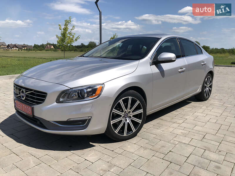 Седан Volvo S60 2016 в Ровно