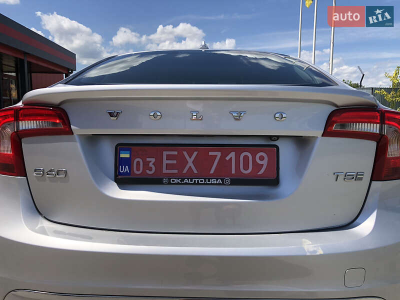 Седан Volvo S60 2016 в Ровно