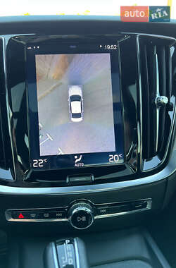 Седан Volvo S60 2019 в 