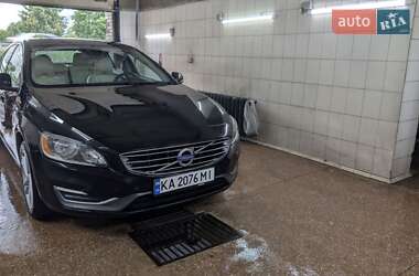 Седан Volvo S60 2014 в Киеве