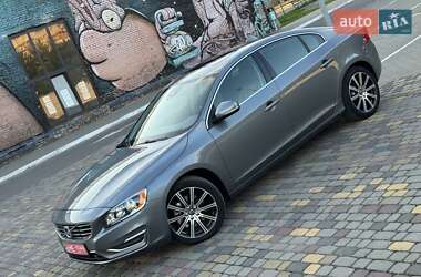 Седан Volvo S60 2017 в 