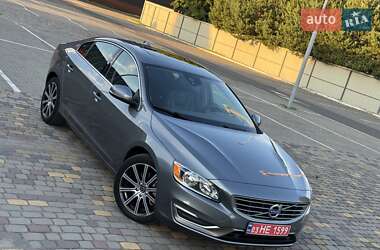 Седан Volvo S60 2017 в 