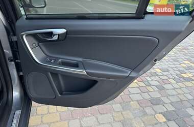 Седан Volvo S60 2017 в 