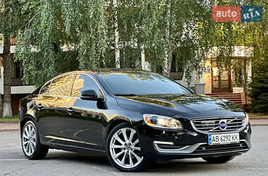 Седан Volvo S60 2017 в 