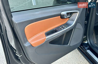 Седан Volvo S60 2017 в 