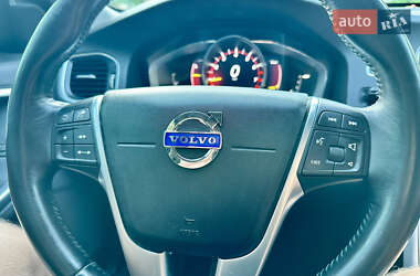 Седан Volvo S60 2017 в 