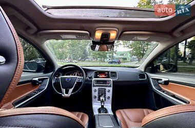 Седан Volvo S60 2017 в 