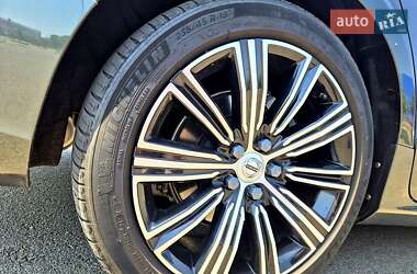 Седан Volvo S60 2020 в 